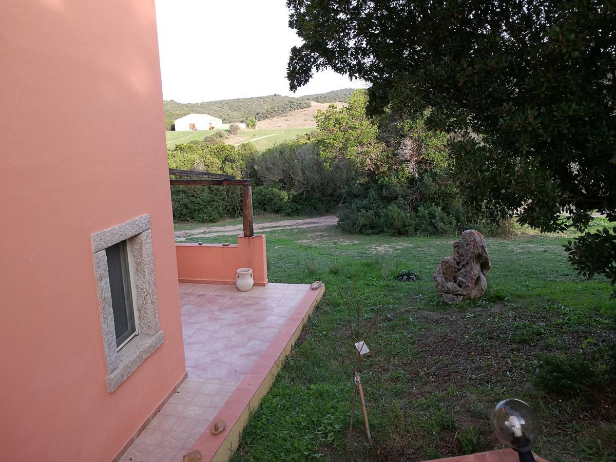 Country House Vignola Mare Aglientu Exterior photo